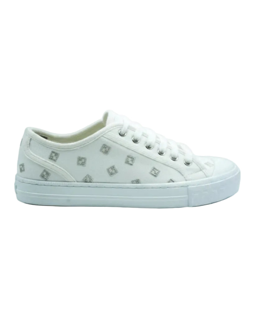 Fendi Calzado Tenis Domino Low Top Chalk Silver · Premium Avenue