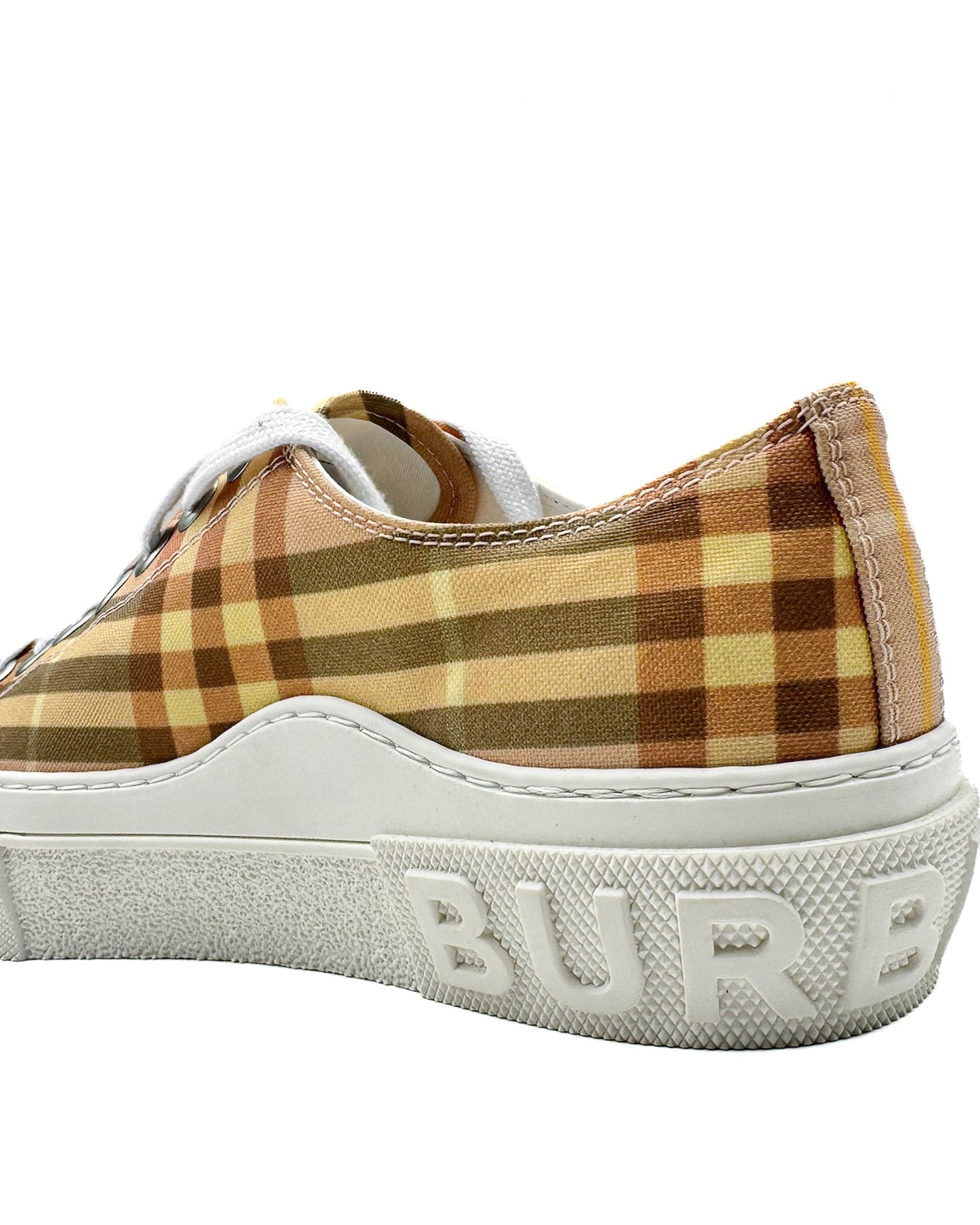 Burberry Calzado Lf Tnr Jack Low Teacup · Premium Avenue