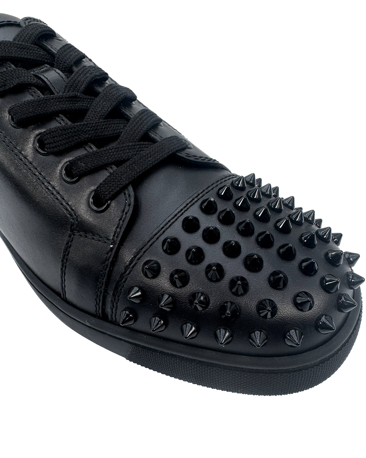 Christian Louboutin Calzado Louis Junior Spikes Flat - Calf Black · Premium Avenue