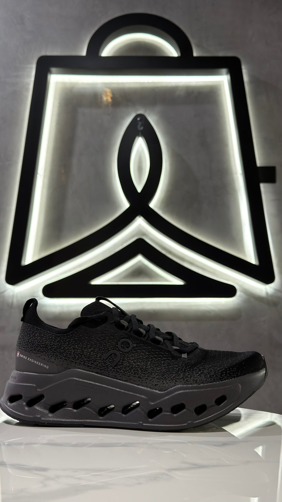 ON - CLOUDSURFER MAX WIDE BLACK/ECLIPSE
