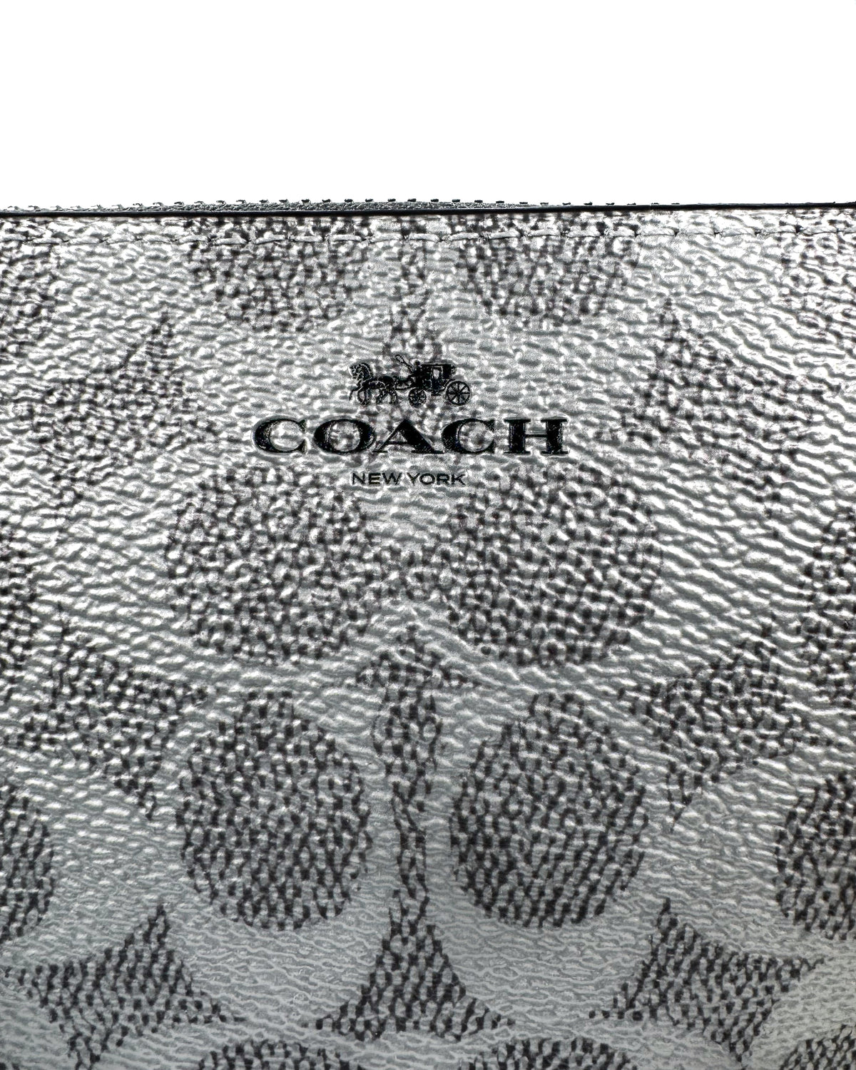 Coach Accesorio Crn Zip Mtlc Signature Sv/Gray/Silver · Premium Avenue