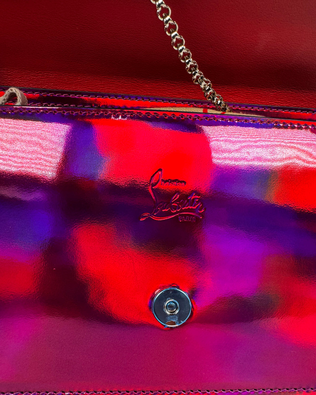 Christian Louboutin Bolsa Loubi 54 Fuxia/Gold · Premium Avenue